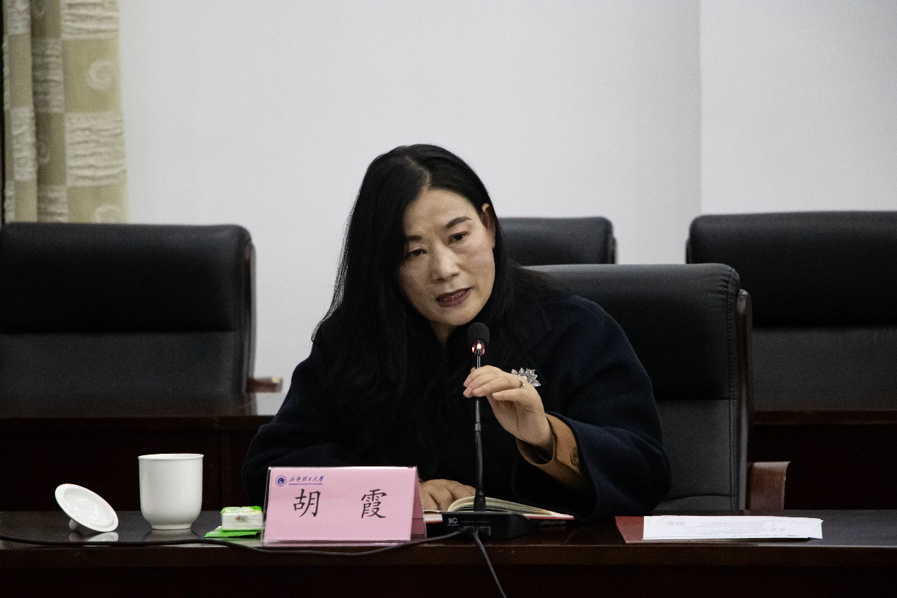 我校与成都树德中学举行合作交流座谈会